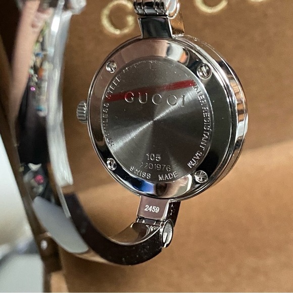 Authentic Gucci 105 Women's Stainless Steel Swiss Made Small Silvertone - Picture 12 of 14